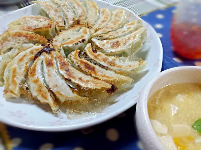 夕飯は餃子と中華コーンスープ(´ω｀)|りえっぴさん