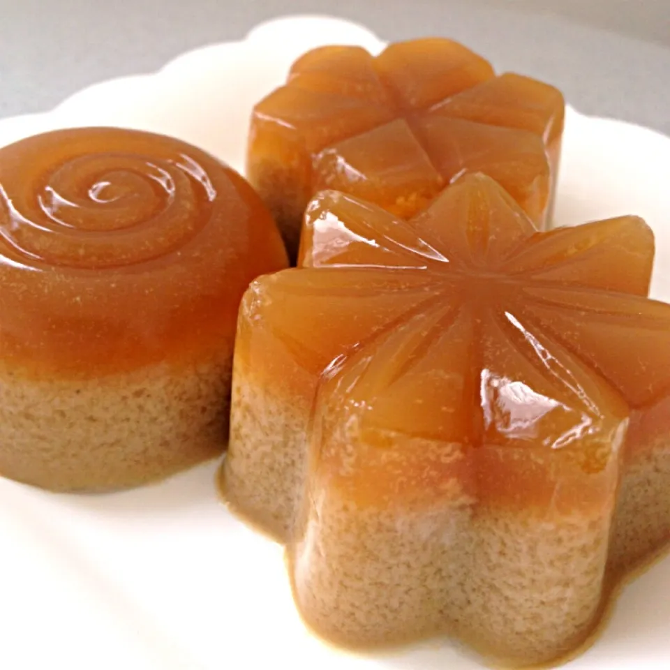 Snapdishの料理写真:Agar Agar Gula Melaka (Palm Sugar & Coconut Jelly)|12Dragonさん