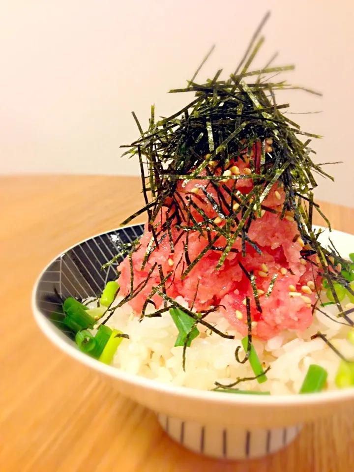 塩と胡麻油で、葱トロ丼|ユキさん