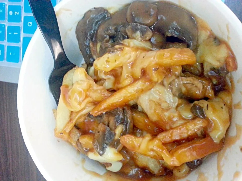 mushroom poutine|dennypatronさん