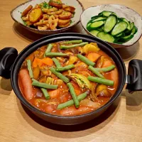 Snapdishの料理写真:さつま芋と蓮根の甘辛酢炒め＆トマトカレー鍋＆胡瓜の浅漬け|ミーマーさん