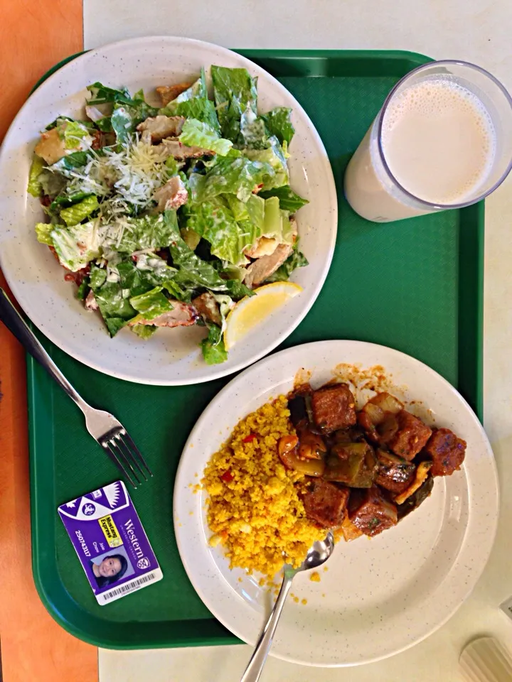 Salad, couscous, veggies and cornbread|joie chowさん