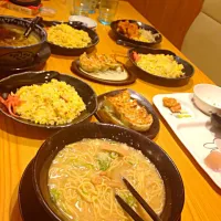 Ramen,gyosa,karage,chahang|Glaiza Yanaさん