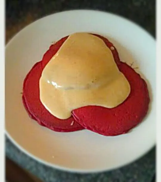 Red Velvet Pancakes w/Pumpkin Cream Cheese Sauce|Jessica Ann McCloudさん