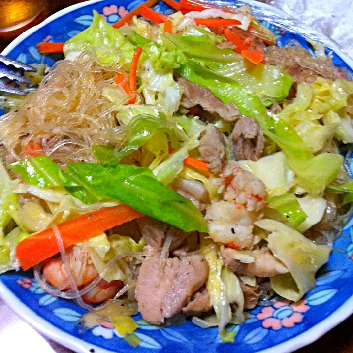 Pancit bihon|Mayra Manlapuz Katoさん