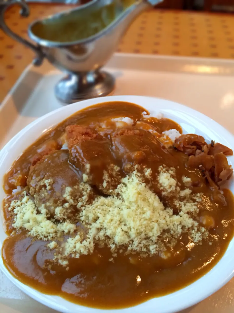 Snapdishの料理写真:ヒレカツカレー（ライス、ルー大盛り）|michiteruさん