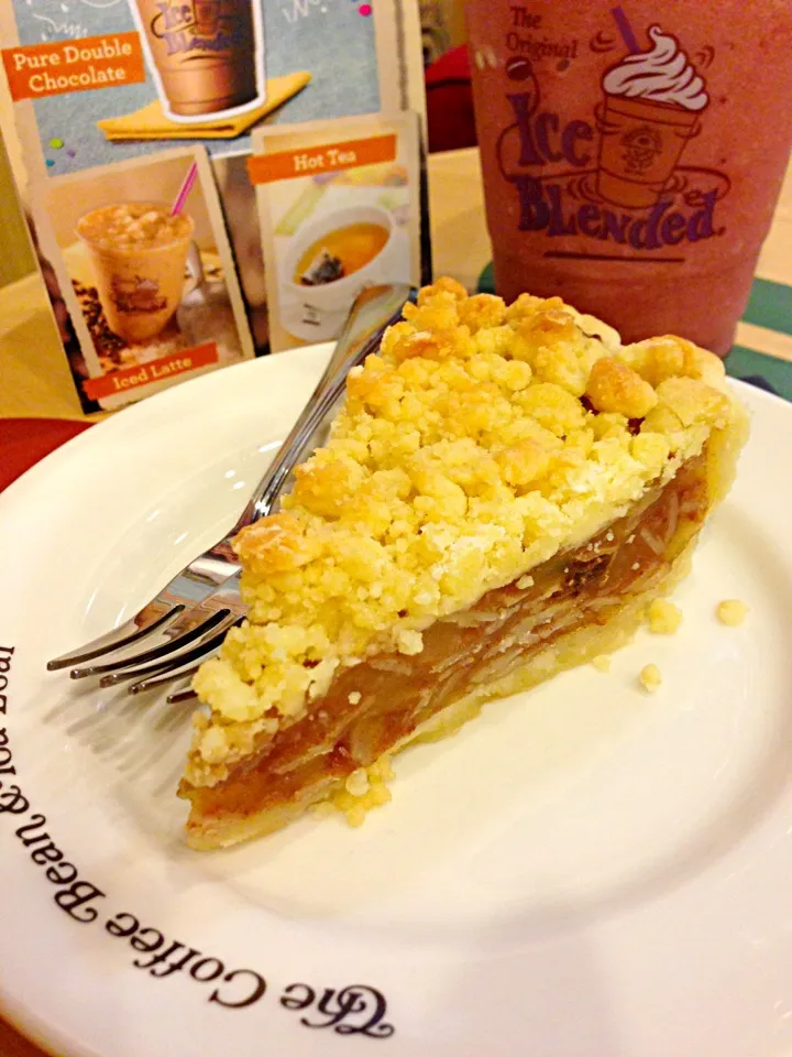 Snapdishの料理写真:Apple crumbles|PhUnGさん