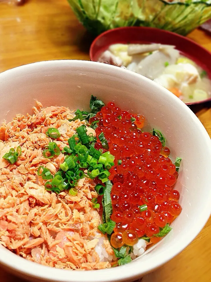 Snapdishの料理写真:鮭・いくらの親子丼♡|natsuさん