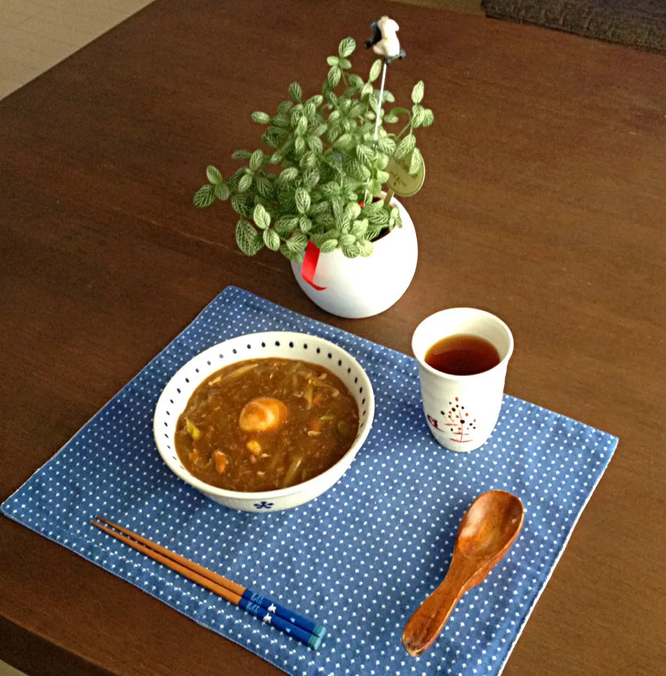 Snapdishの料理写真:月見カレーうどん、ルイボスティー|pentarouさん