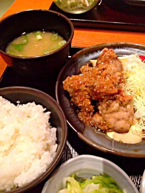 昨日のランチ 土風炉の油淋鶏定食|プラムてつ。さん