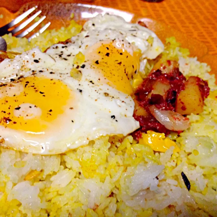 Snapdishの料理写真:Corned beef potato hash, eggs and fried rice|Monica S.さん