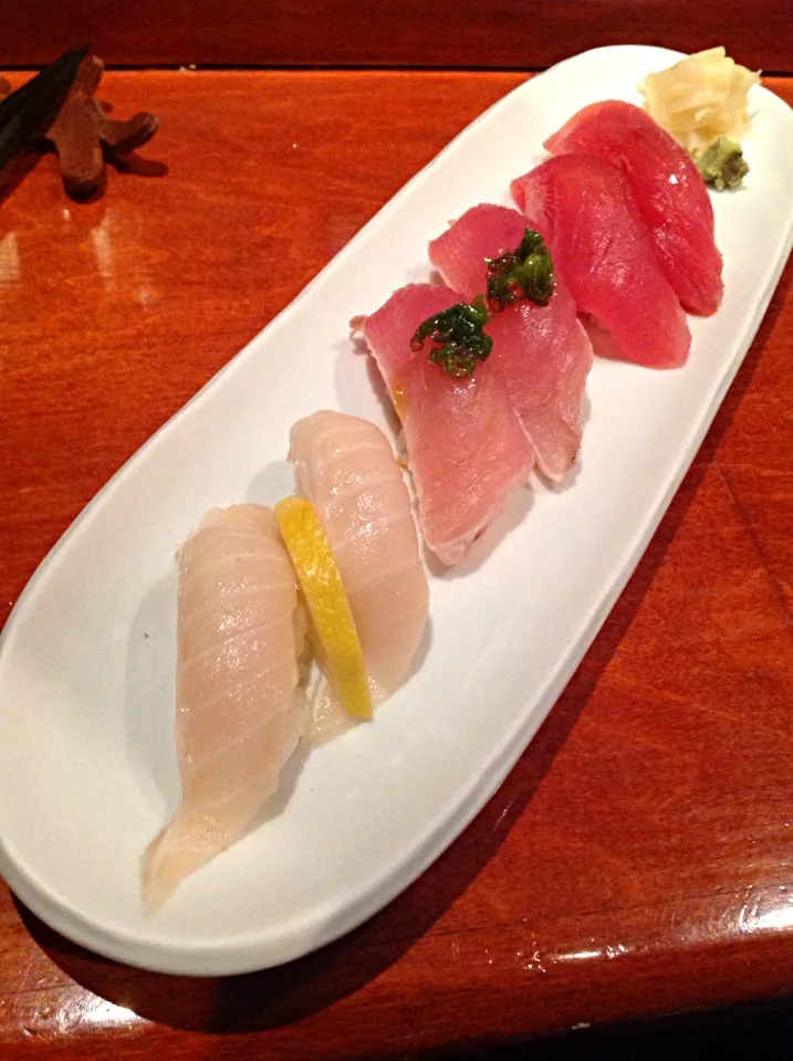 Left to right: white king salmon, Hawaiian albacore, and the Kama of the tuna.|Lisa Stevensさん