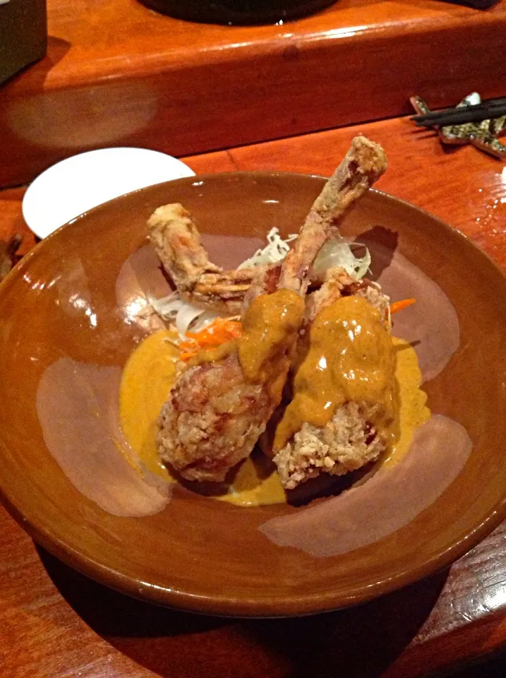 Karaage frog legs with a coconut curry.|Lisa Stevensさん