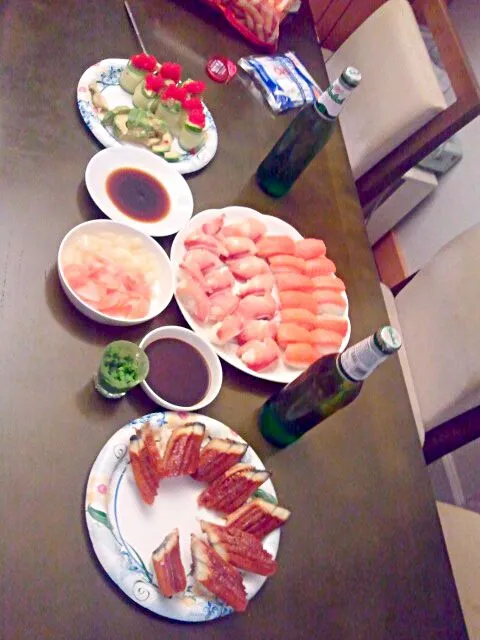 Snapdishの料理写真:Home made 초밥과 맥주|이상윤さん