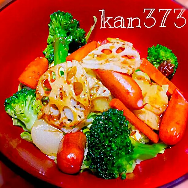 Snapdishの料理写真:野菜とウインナーの甘辛丼|kan373さん