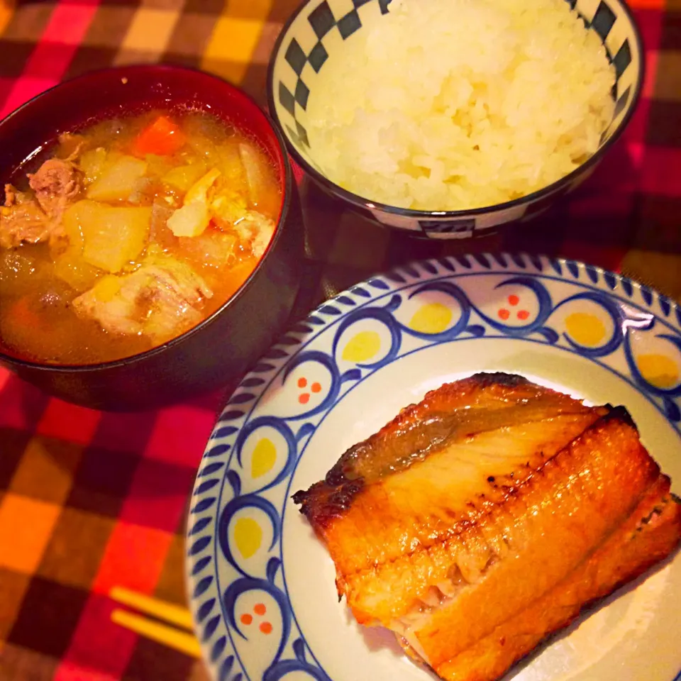 ホッケの塩焼き,豚汁,ごはん|りーぴんさん