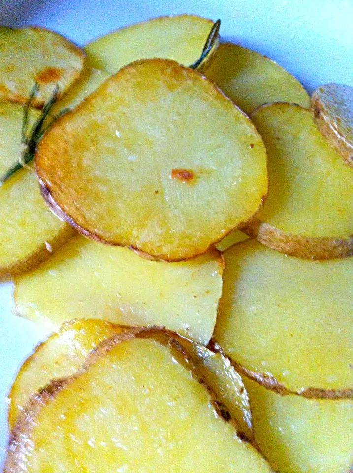 Fried potato with rosémary|tamiさん