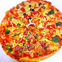 Snapdishの料理写真:Domino's snapdih pizzaです|Mayra Manlapuz Katoさん