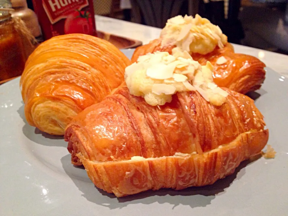 French almond stuffed croissants|k panさん