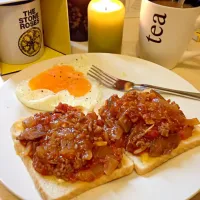 Bolognese on toasts|Reiji Miuraさん