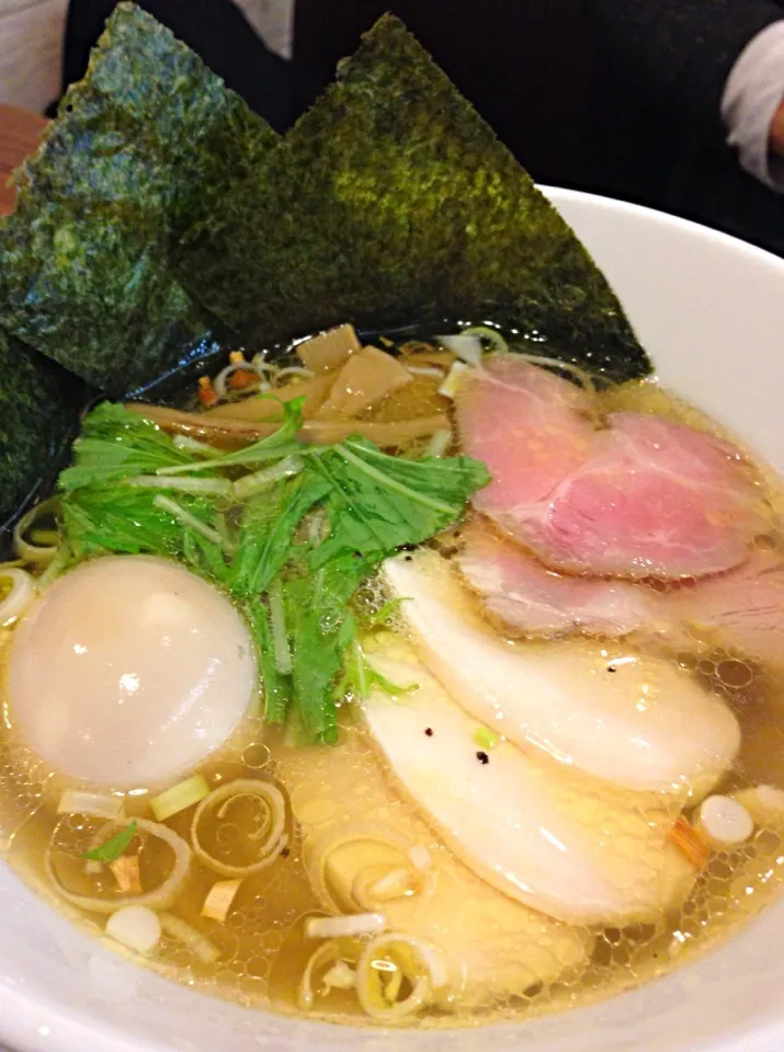 呑んだ後の口直しラーメン🍜❷|チョス ♪さん