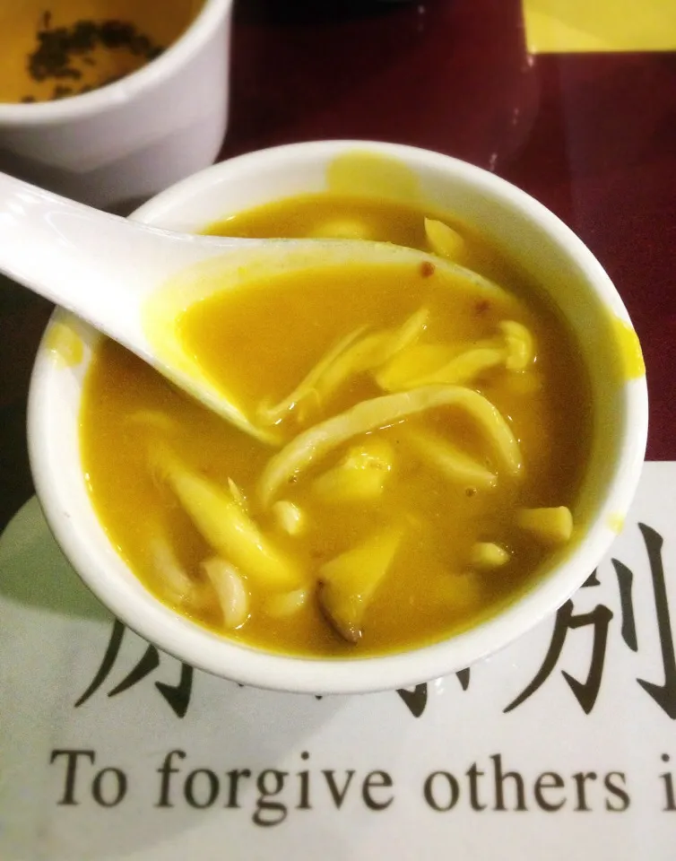 Snapdishの料理写真:3 Mushrooms Pumpkin Soup 三菇南瓜羹|MyRaXさん