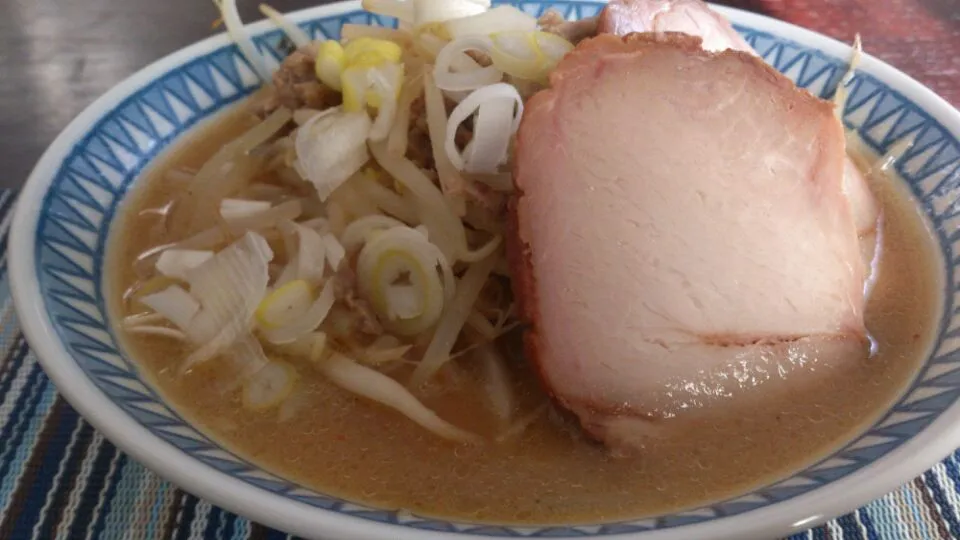 Snapdishの料理写真:スーパーで買ったラーメン、彩未の味噌ラーメン。身体の芯からポッカポッカ。|SATOSHI OOCHIさん