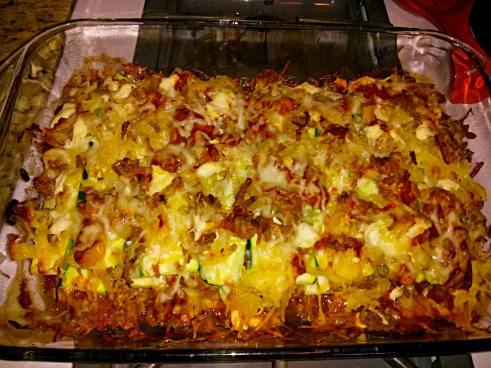 Snapdishの料理写真:"lasagna" made with zucchini in place of noodles, spaghetti squash and ground turkey.|lindsy emersonさん