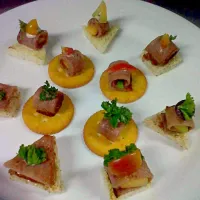 Snapdishの料理写真:canapés|jolina esmilloさん