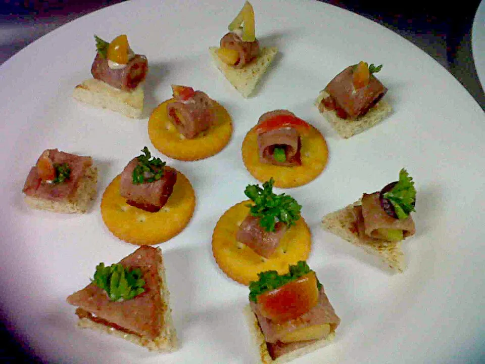 canapés|jolina esmilloさん