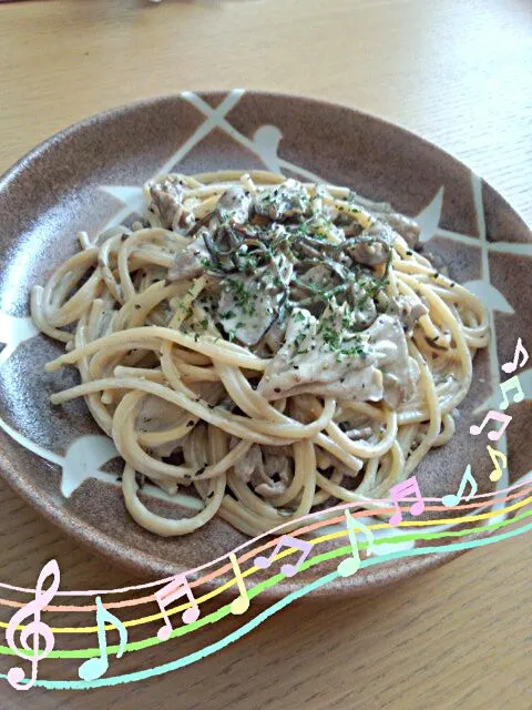 豚肉と舞茸と塩昆布のクリームパスタ♪|Junkoさん