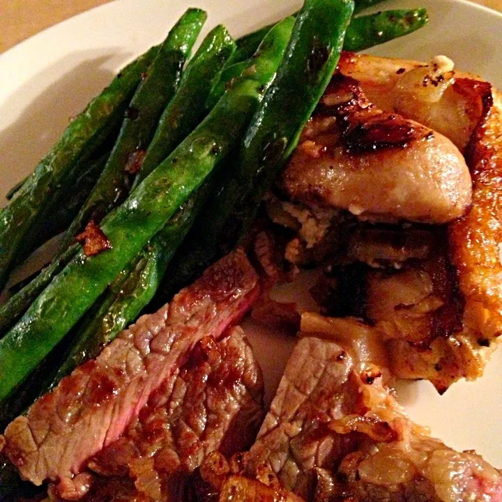 Steak green beans and left over chicken stuffed with thyme and goat cheese|lauren shannonさん