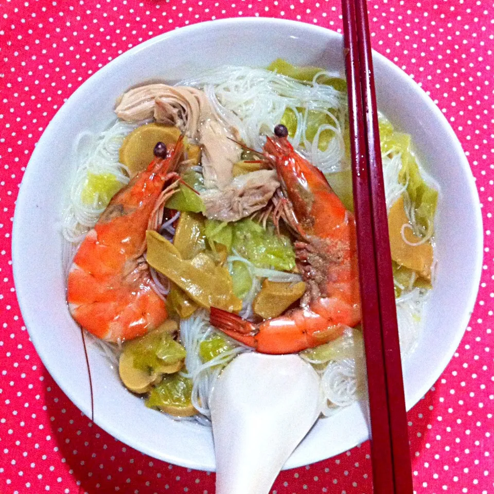 Bee Hoon (Chinese rice vermicelli) Soup|Trish Wongさん