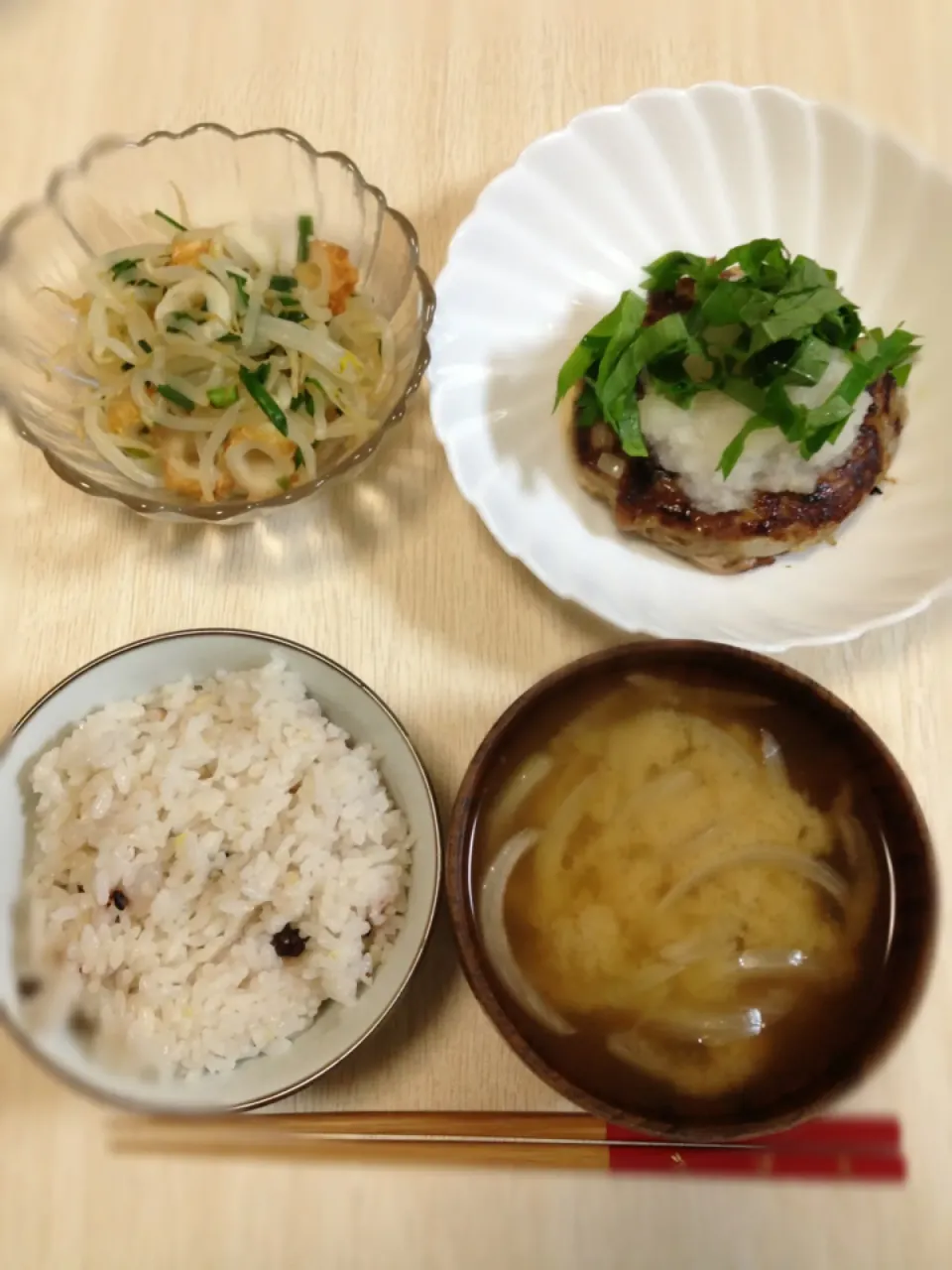 ごぼうたーっぷりで食物繊維摂取！豆腐とごぼうのヘルシーハンバーグ♡|ayaさん