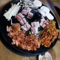 Snapdishの料理写真:삼겹살|hailingnanさん