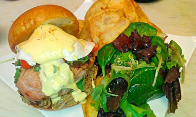 Grilled Pork Chop Sammie with Fried Egg, Bacon,  Hashcake and Hollandaise|Patrick fennさん