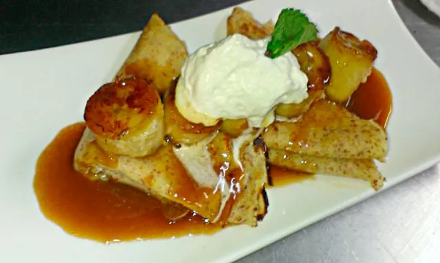 Bananas Fosters over Maple Mascarpone Crepes|Patrick fennさん