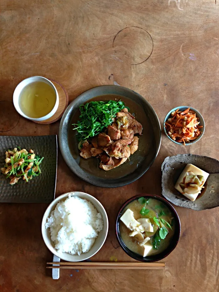 Snapdishの料理写真:鶏の蜂蜜生姜焼き定食。|ツルさん