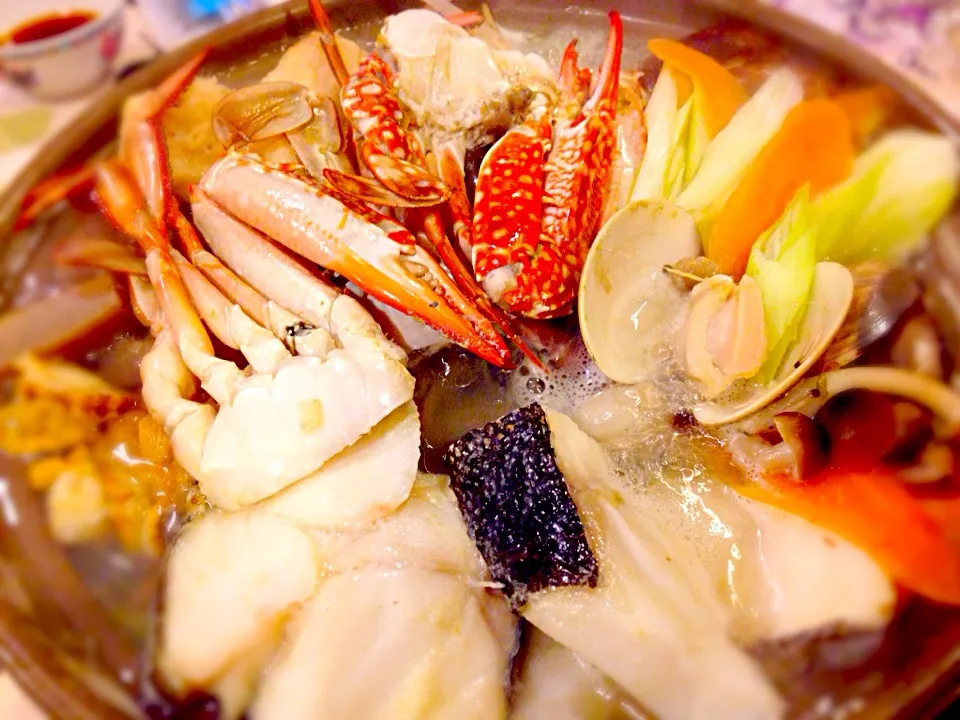 Seafood Nabe Japanese traditional food|🌸ルビーかわな🌸さん