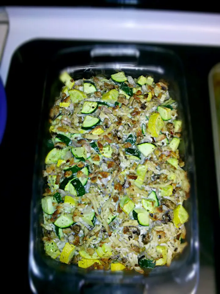 Chicken and squash casserole.|lindsy emersonさん