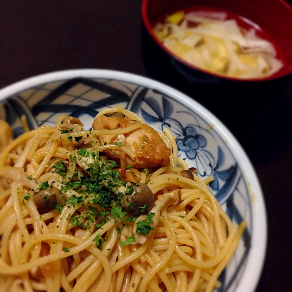 鶏胸肉ときのこのバター醤油パスタ|もちょさん