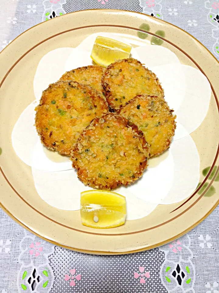 Homemade salmon & potato croquette ( シャケ じゃあが ころけ;)|Shirley Frando Custodioさん