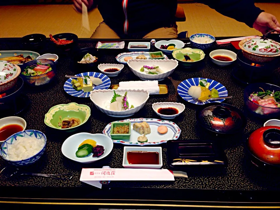 旅館の朝食〜♡♡|し〜ぽん☆さん