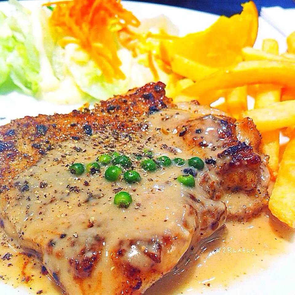 Snapdishの料理写真:beef steak|MoONaaE'さん