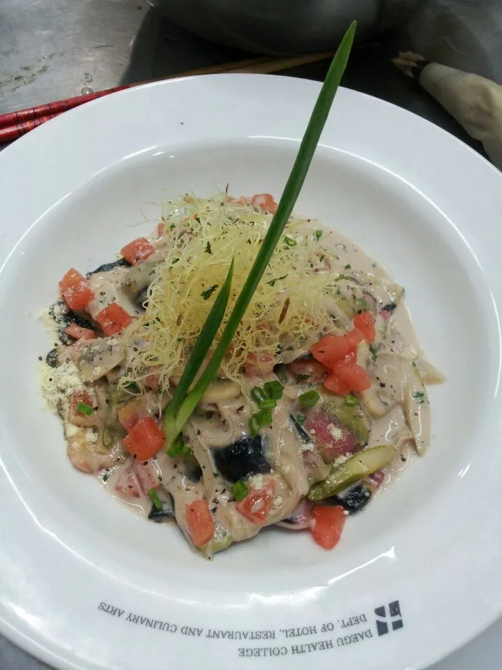 3type ravioli with balsamic cream sauce|김종민さん