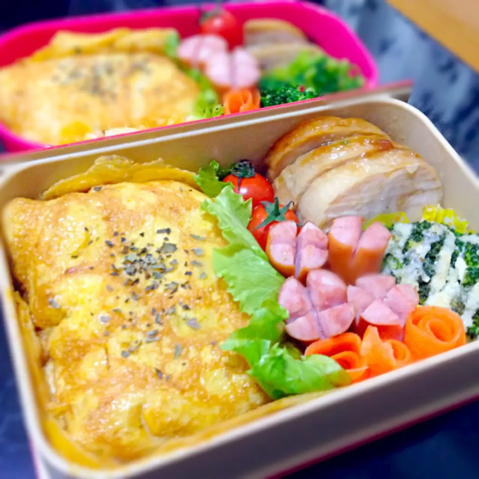 Snapdishの料理写真:オムライスとチキンロール弁当|RinRinさん