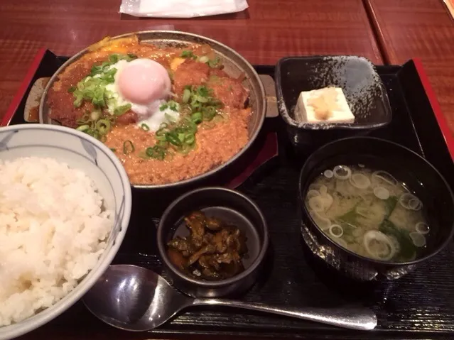 カツ煮定食を頂きました。|momongatomoさん