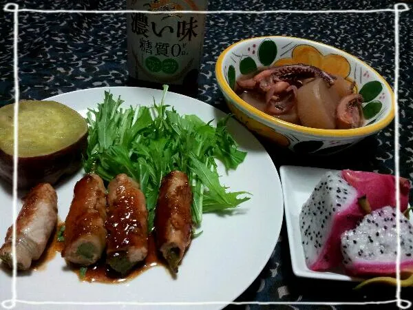 Snapdishの料理写真:イカ大根&オクラの肉巻き♪(デザートはドラゴンフルーツ)|かずにゃんさん