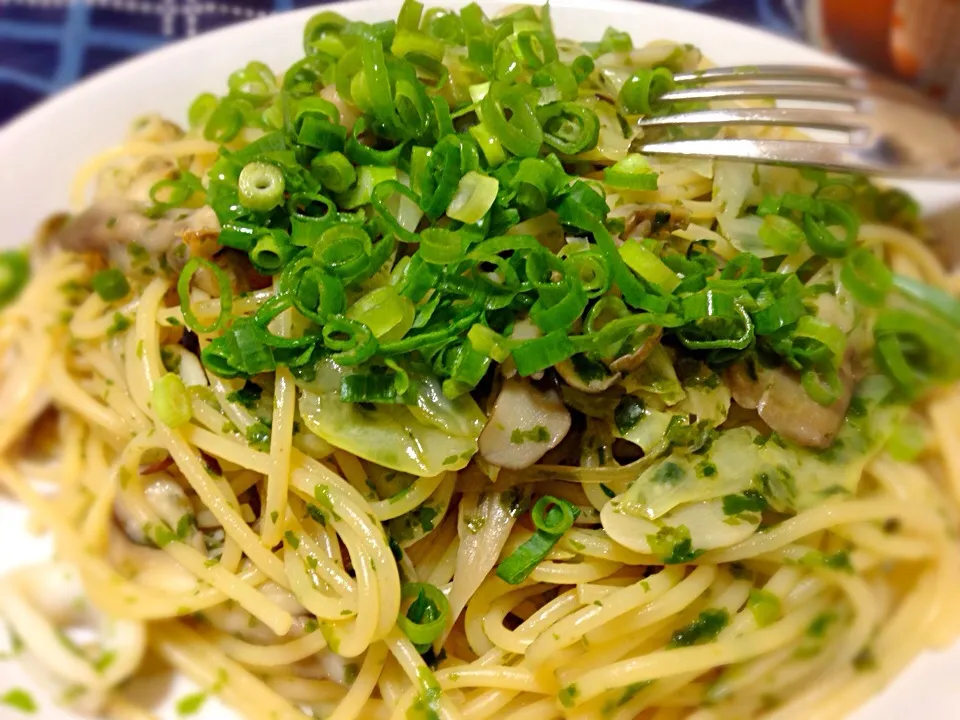 Snapdishの料理写真:アオサ海苔と舞茸とホタテのペペロンチーノ|まあん👽さん