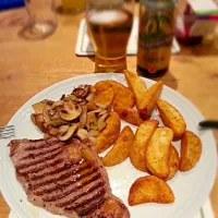 Snapdishの料理写真:steak|harriet phillipsさん